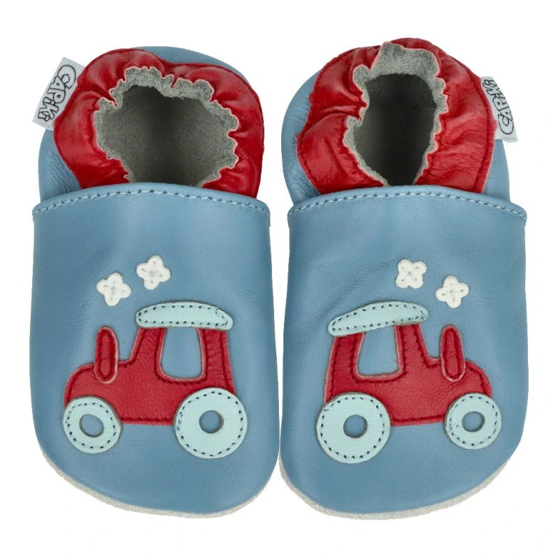 Capiki kožené capáčky - traktůrek na modré