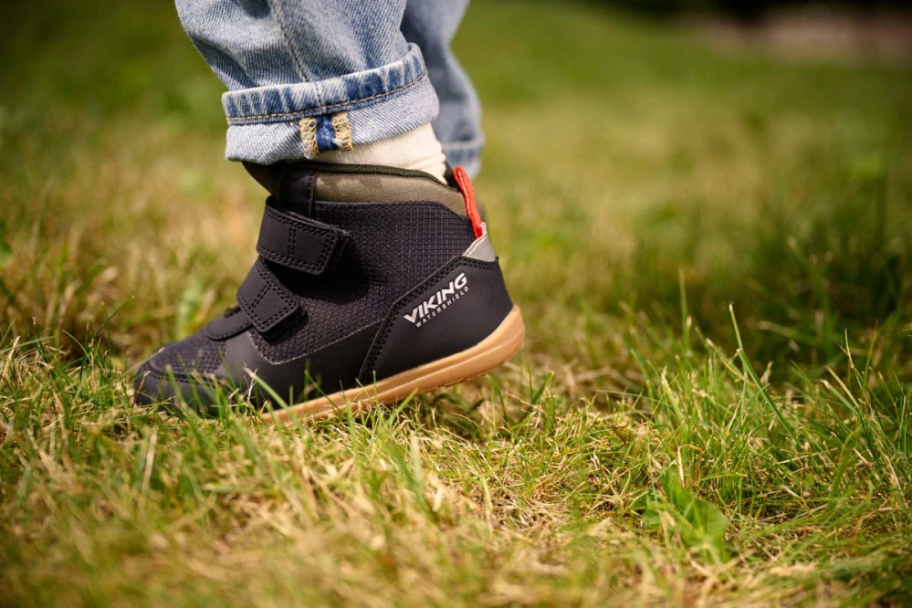 Celoroční boty Aspen Barefoot MID WP 2V 3-56310-2 Black